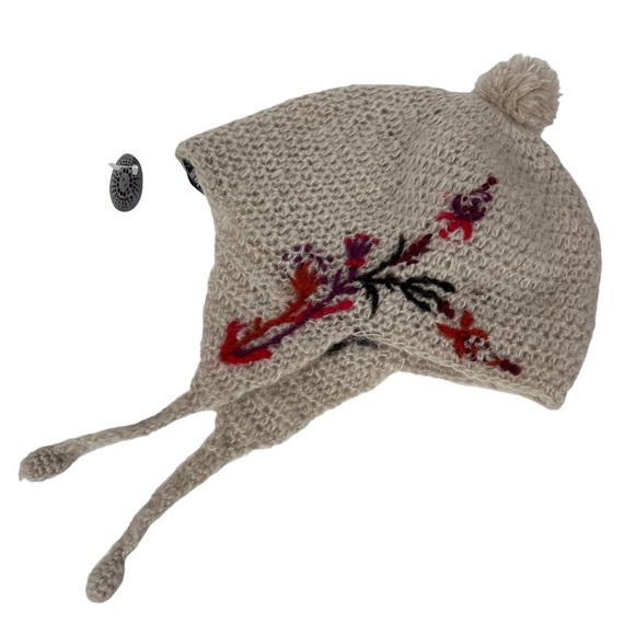 Anthropologie Wooden Ships Floral Embroidered Knit Hat - Picture 1 of 5